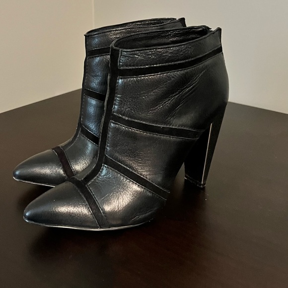 French Connection booties size 6.5 - Picture 2 of 4